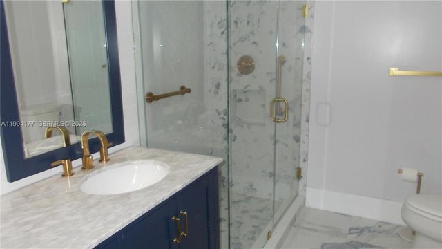 13705 SW 12th St 401B, Pembroke Pines, FL 33027