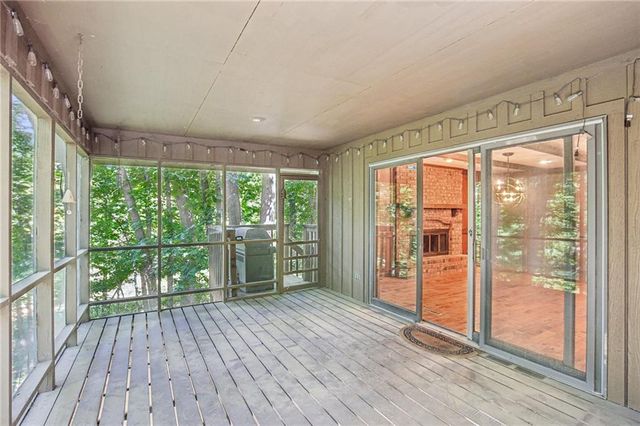 12 Woodland Trail, Warrensburg, MO 64093