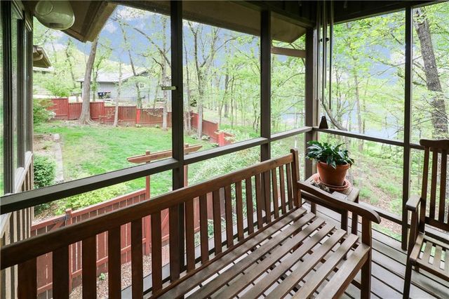 12 Woodland Trail, Warrensburg, MO 64093