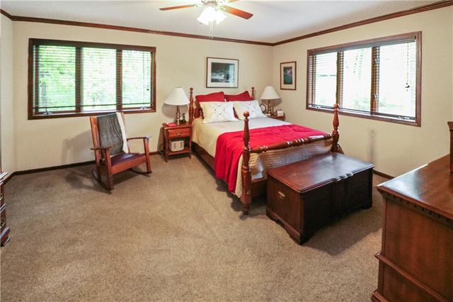 12 Woodland Trail, Warrensburg, MO 64093