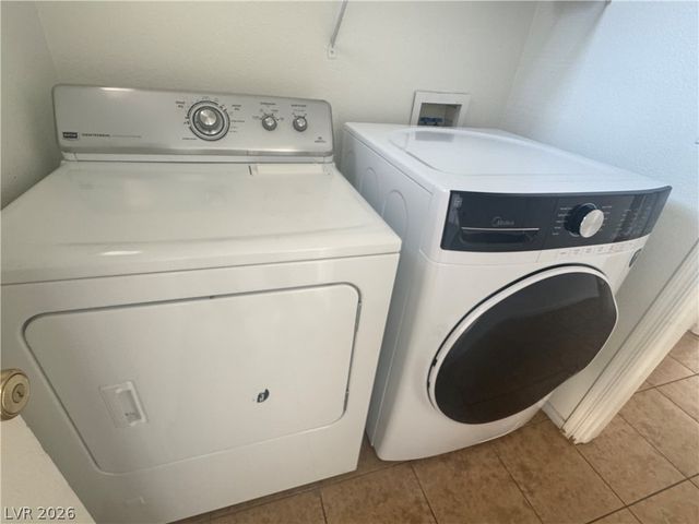 313 Lilac Arbor Street, Las Vegas, NV 89144