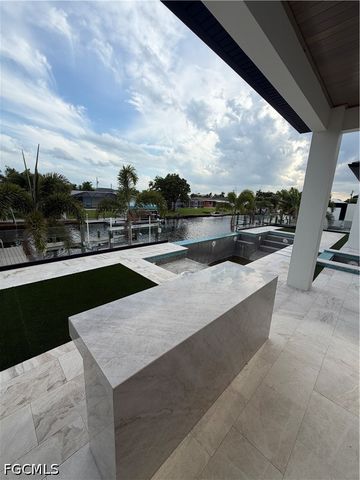 156 SW 52nd TER, Cape Coral, FL 33914