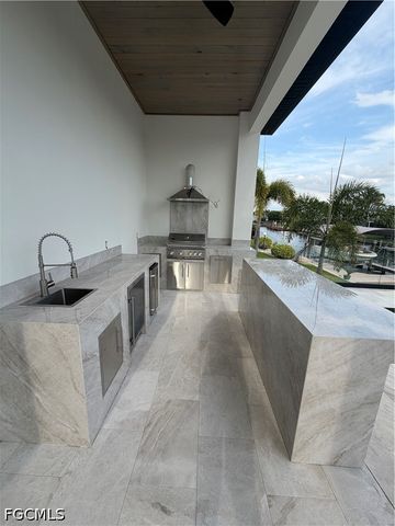 156 SW 52nd TER, Cape Coral, FL 33914