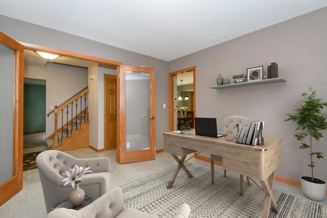 N75W28050 Schmidt LANE, Hartland, WI 53029