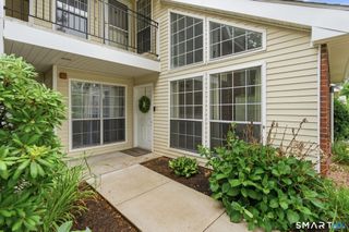 5 Carriage Crossing Lane 5, Middletown, CT 06457