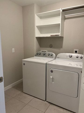 218 Sintra Lake Way, Rosenberg, TX 77469