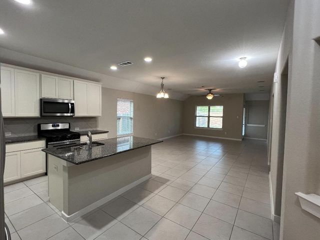 218 Sintra Lake Way, Rosenberg, TX 77469