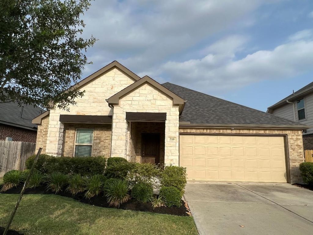218 Sintra Lake Way, Rosenberg, TX 77469