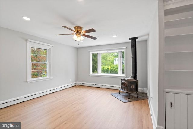 170 IRON HILL RD, Doylestown, PA 18901