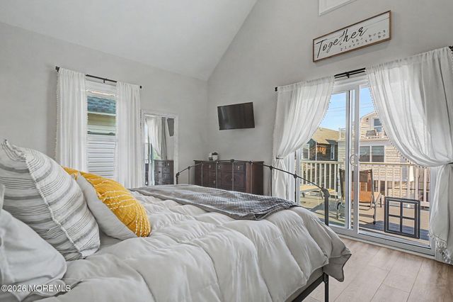 10 Center Street, Sea Bright, NJ 07760