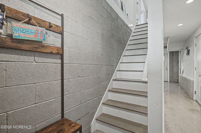10 Center Street, Sea Bright, NJ 07760