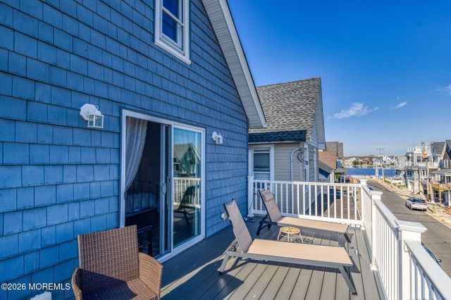 10 Center Street, Sea Bright, NJ 07760