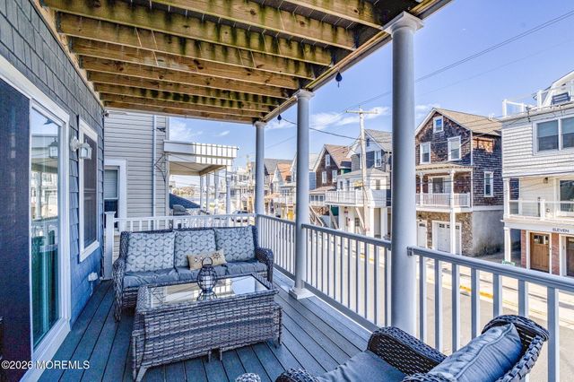 10 Center Street, Sea Bright, NJ 07760