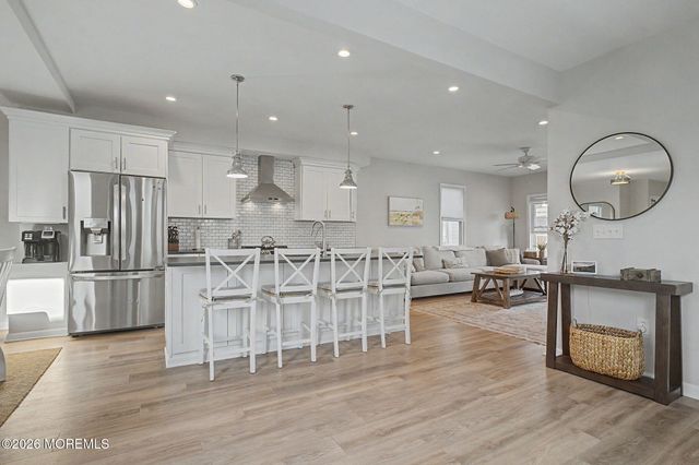 10 Center Street, Sea Bright, NJ 07760