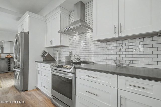 10 Center Street, Sea Bright, NJ 07760