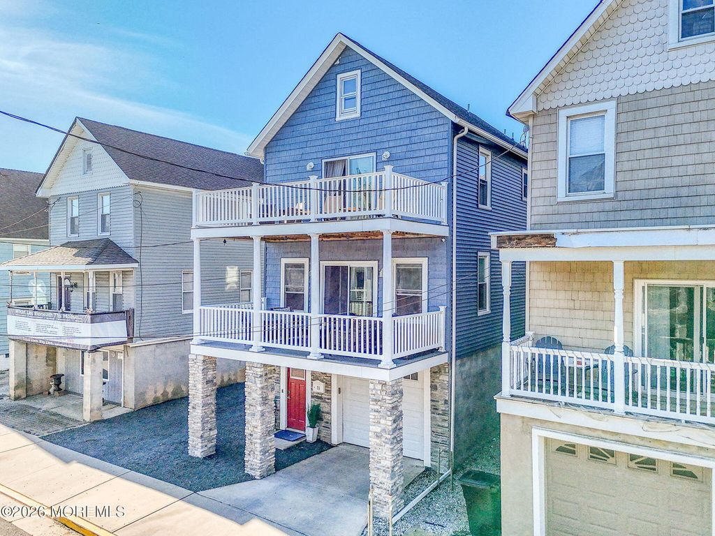10 Center Street, Sea Bright, NJ 07760