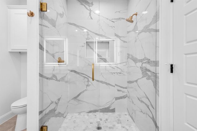 128 Cottonwood Street, Fort Worth, TX 76111