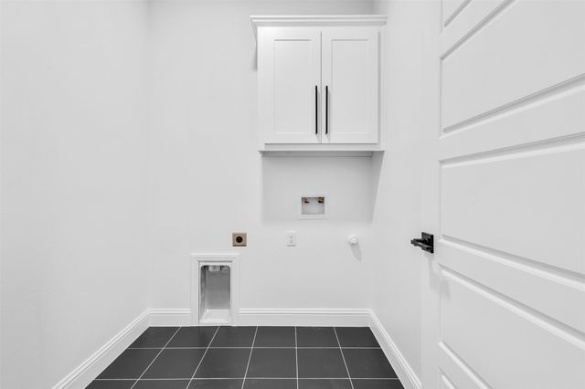 128 Cottonwood Street, Fort Worth, TX 76111