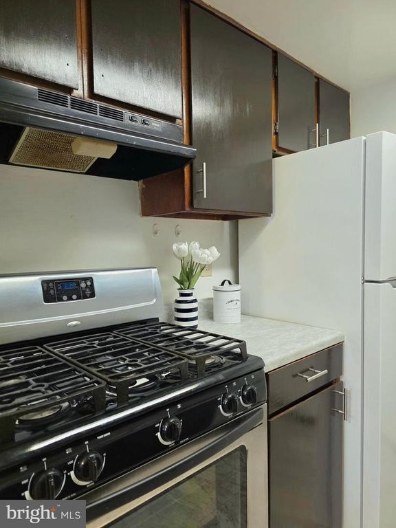 557 W DIAMOND AVE #31, Gaithersburg, MD 20877