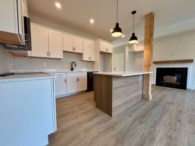 376 South Street 1 Unit 1B, Troy, NH 03465