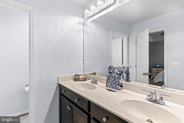 1401 OCCOQUAN HEIGHTS CT, Occoquan, VA 22125