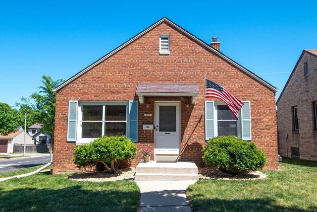 2802 S 47th STREET, Milwaukee, WI 53219