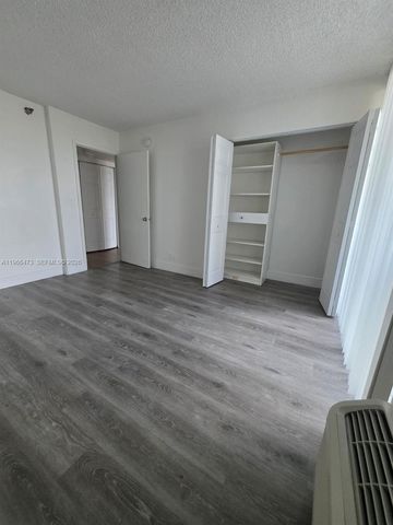 16450 NW 2nd Ave 214, Miami, FL 33169