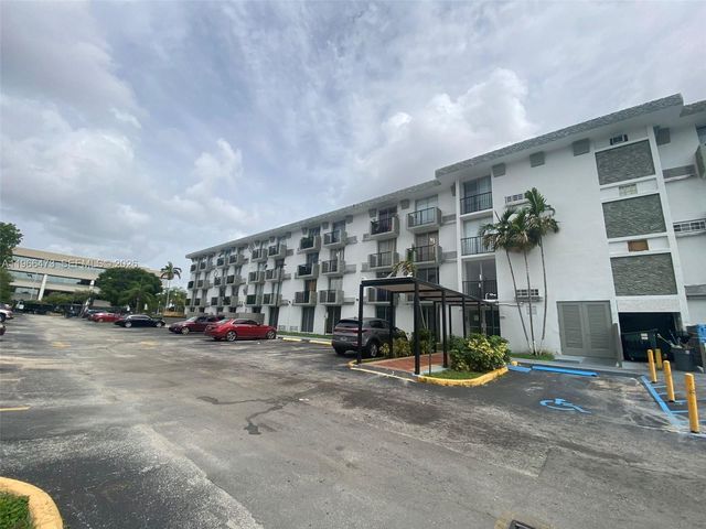 16450 NW 2nd Ave 214, Miami, FL 33169