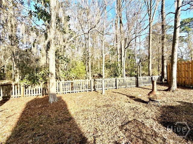 6 Oak Park Place, Savannah, GA 31419