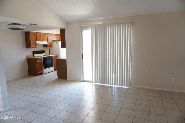 10610 S 48TH Street 2015, Phoenix, AZ 85044