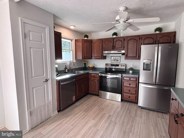 845 DERBY FARMS DR, Severn, MD 21144