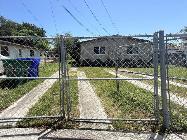 336 NW 53rd St 1, Miami, FL 33127