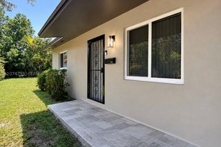 336 NW 53rd St 1, Miami, FL 33127