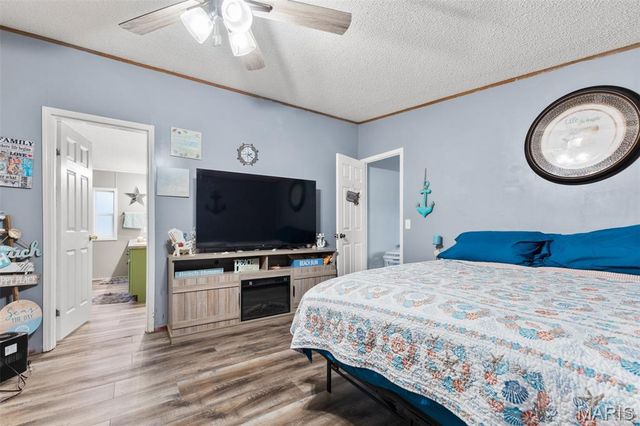 1560 Highway H, Farmington, MO 63640