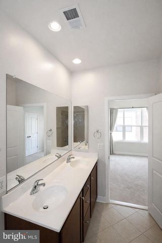 5511 44TH AVE, Hyattsville, MD 20781