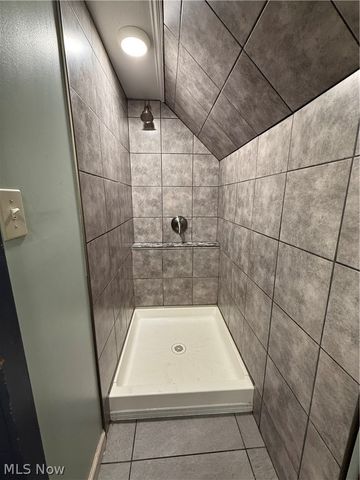 1753 Collamer Avenue, Cleveland, OH 44112