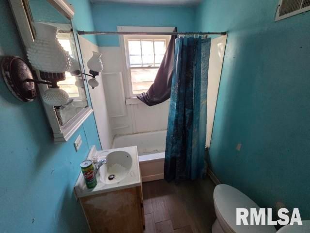 1605 LAMAR Avenue, Mt Vernon, IL 62864