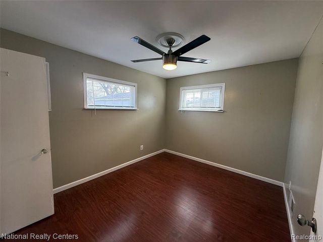 5669 Katherine Street, Dearborn Heights, MI 48125