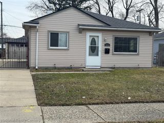 5669 Katherine Street, Dearborn Heights, MI 48125