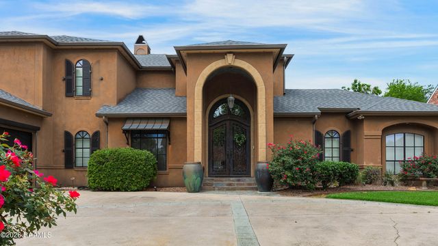 200 Baltusrol Drive, Broussard, LA 70518