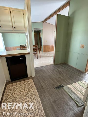 29 Armstrong Avenue, Flushing, MI 48433