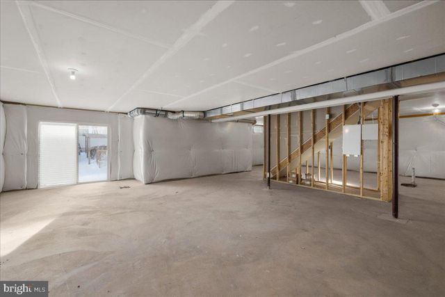 146 TOLLERTON TRL, Falling Waters, WV 25419