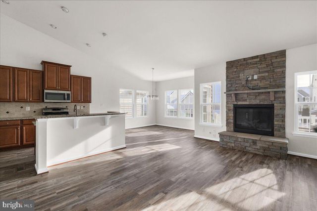 146 TOLLERTON TRL, Falling Waters, WV 25419