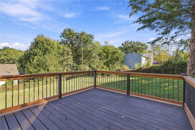 8915 E 57TH Street, Raytown, MO 64133
