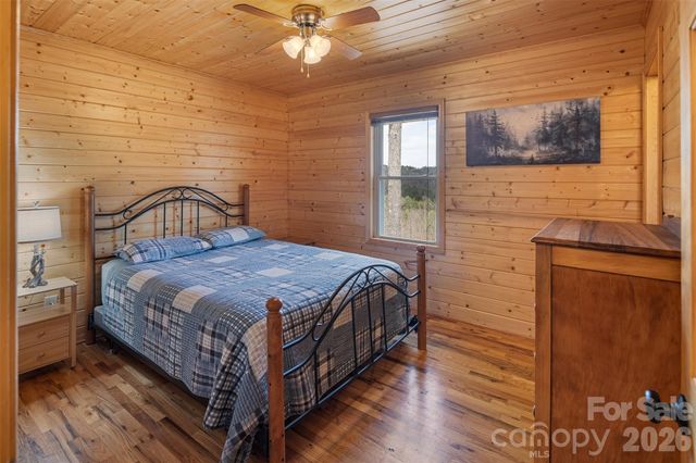 128 Deer Antler Drive, Purlear, NC 28665