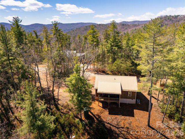 128 Deer Antler Drive, Purlear, NC 28665