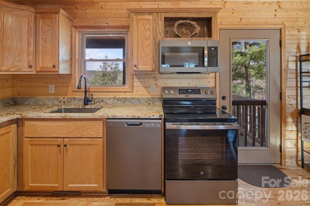 128 Deer Antler Drive, Purlear, NC 28665