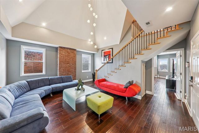4253 Washington Boulevard D, St Louis, MO 63108