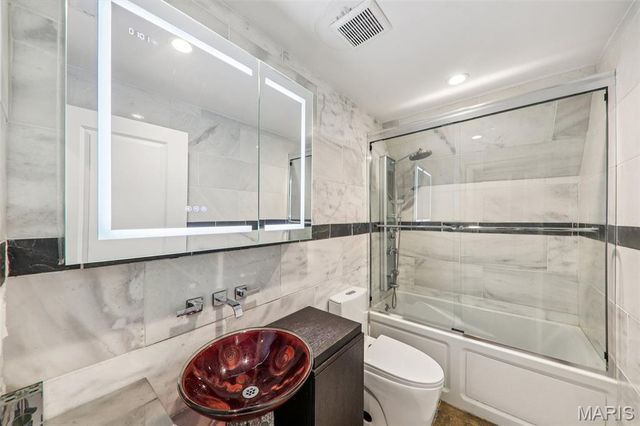 4253 Washington Boulevard D, St Louis, MO 63108