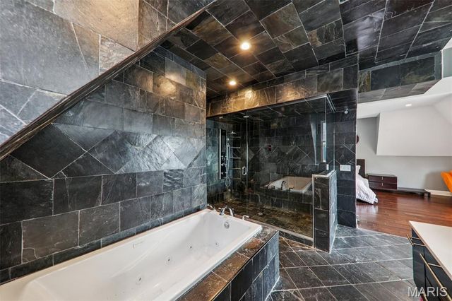 4253 Washington Boulevard D, St Louis, MO 63108